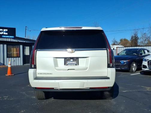 2018 Cadillac Escalade Premium Luxury