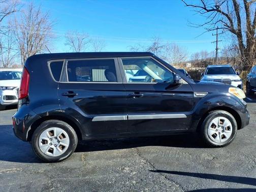 2013 Kia Soul Base