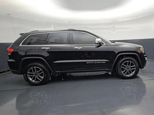 Diamond Black Crystal Pearlcoat 2019 Jeep Grand Cherokee Limited