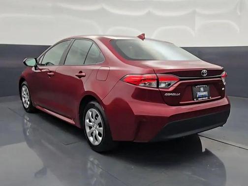 Ruby Flare Pearl 2025 Toyota Corolla LE