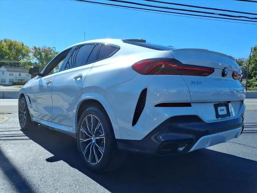 2022 BMW X6 xDrive40i