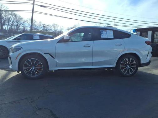 2022 BMW X6 xDrive40i