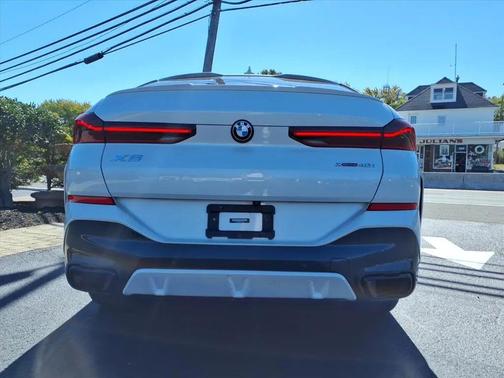 2022 BMW X6 xDrive40i