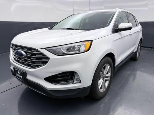 White 2019 Ford Edge SEL