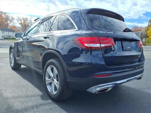 2017 Mercedes-Benz GLC 300 4MATIC