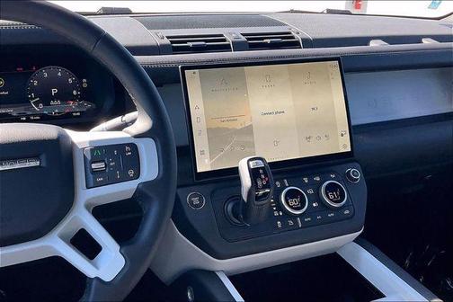 2026 Land Rover Defender P400 X-Dynamic SE