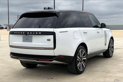 2023 Land Rover Range Rover P530 SE
