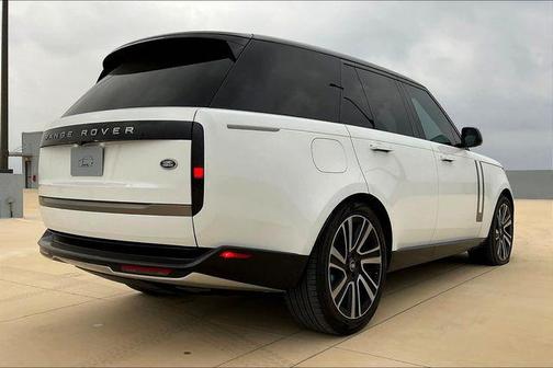 2023 Land Rover Range Rover P530 SE