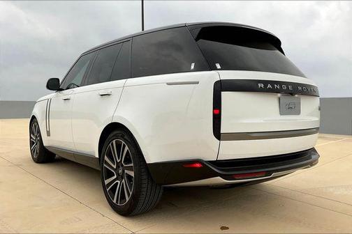 2023 Land Rover Range Rover P530 SE