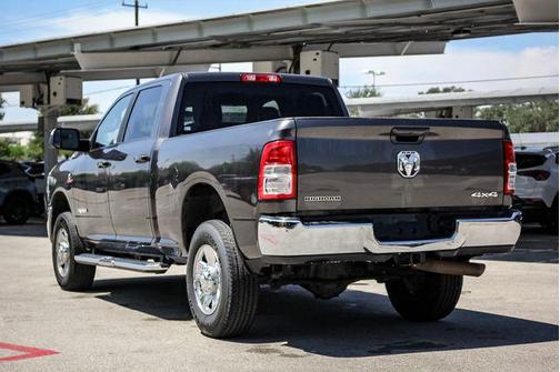2022 RAM 2500 Big Horn Crew Cab 4x4 6'4' Box
