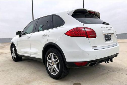 2014 Porsche Cayenne Platinum Edition