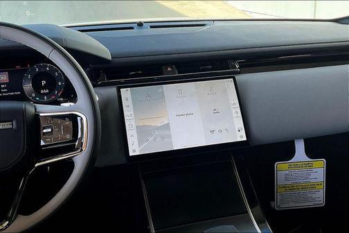 2026 Land Rover Range Rover Velar P250 SE R-Dynamic