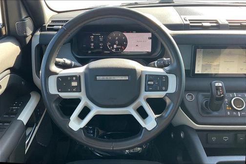 2024 Land Rover Defender 110 P300