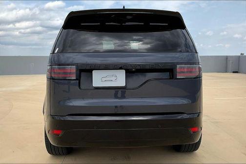 2024 Land Rover Discovery P360 Metropolitan Edition