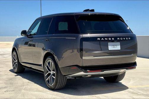 2025 Land Rover Range Rover P400 SE