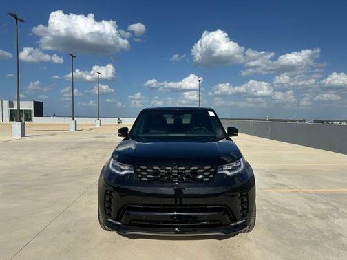 2025 Land Rover Discovery P300 Dynamic SE