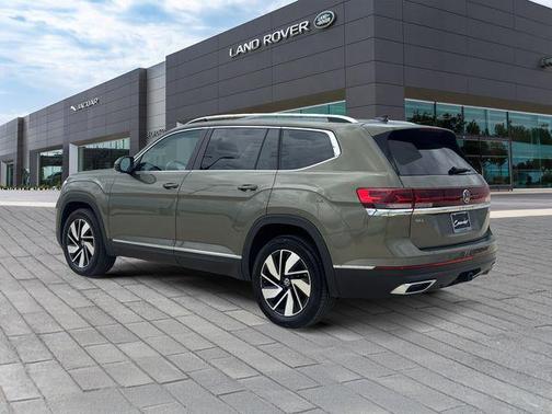 Avocado Green Pearl 2025 Volkswagen Atlas 2.0T SEL