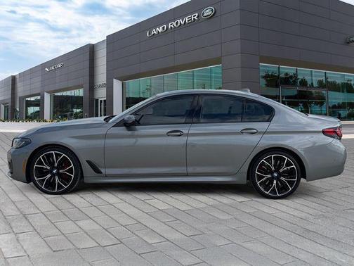 Skyscraper Gray Metallic 2023 BMW 540 i xDrive