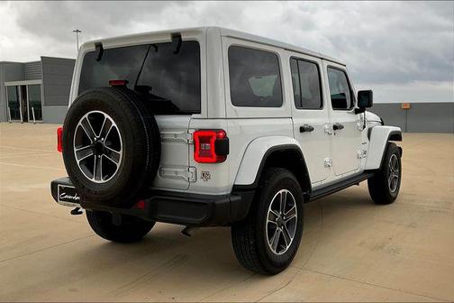 2023 Jeep Wrangler 4-Door Sahara 4x4