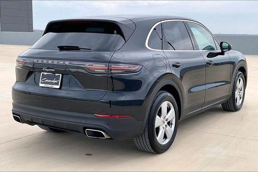 2022 Porsche Cayenne Cayenne