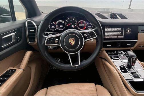 2022 Porsche Cayenne Cayenne