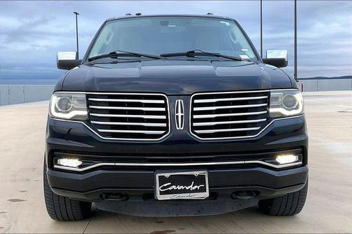 2015 Lincoln Navigator Base