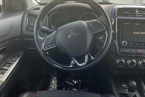 2024 Mitsubishi Outlander Sport SE