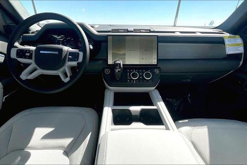 2026 Land Rover Defender P400 X-Dynamic SE