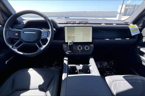 2026 Land Rover Defender P400 X-Dynamic SE