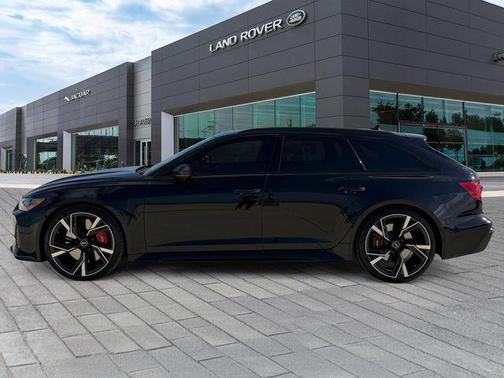 Mythos Black Metallic 2023 Audi RS 6 Avant 4.0T