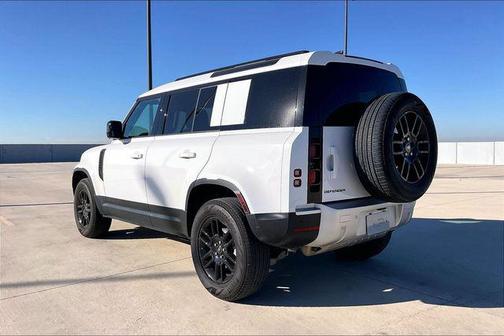 2025 Land Rover Defender 110 P300