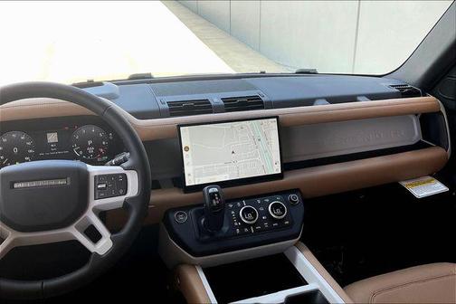 2025 Land Rover Defender 110 P300