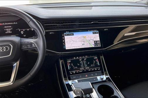 2025 Audi Q7 45 Premium Plus