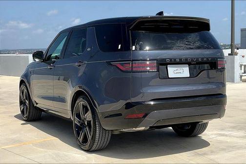 2025 Land Rover Discovery P300 Dynamic SE