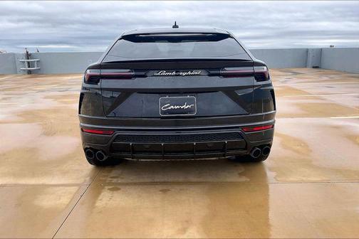 2021 Lamborghini Urus Graphite Capsule