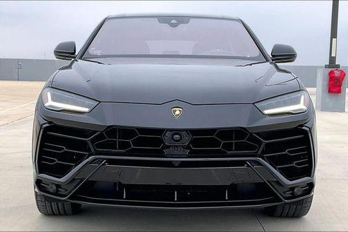 2021 Lamborghini Urus Graphite Capsule