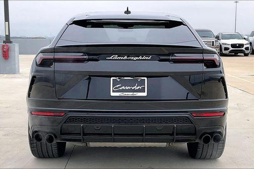 2021 Lamborghini Urus Graphite Capsule
