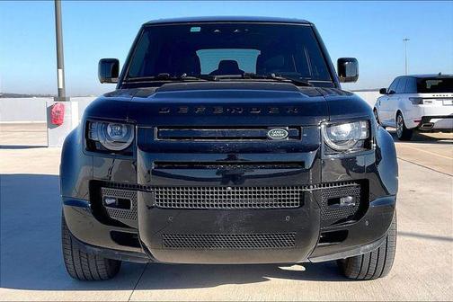 2025 Land Rover Defender 110 P400 X-Dynamic SE