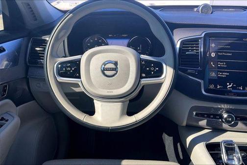 2022 Volvo XC90 Recharge Plug-In Hybrid T8 Inscription 7 Passenger
