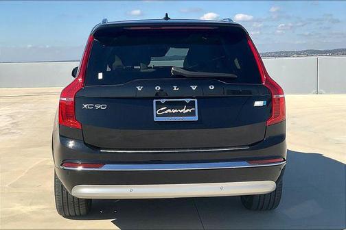 2022 Volvo XC90 Recharge Plug-In Hybrid T8 Inscription 7 Passenger