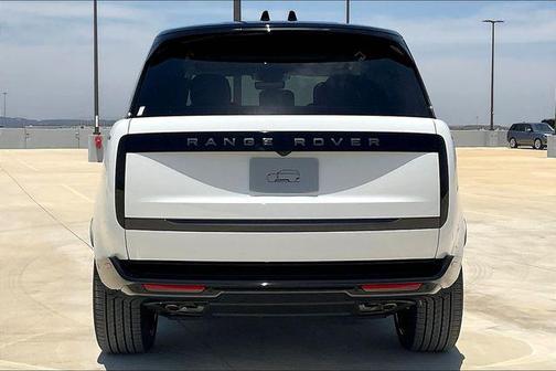2025 Land Rover Range Rover P530 SE 7 Seat
