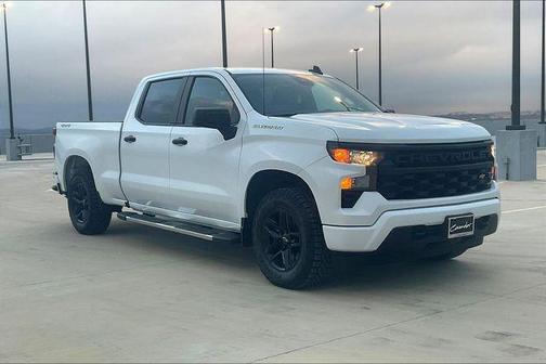2023 Chevrolet Silverado 1500 Custom