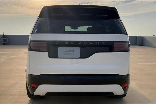 2024 Land Rover Discovery P360 Dynamic SE