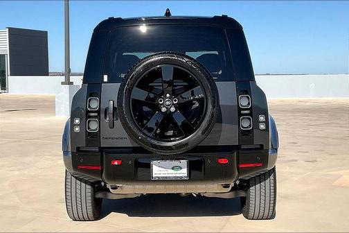 2025 Land Rover Defender 110 P400 X