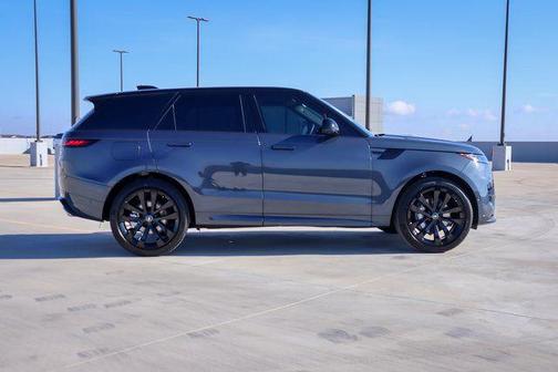 2025 Land Rover Range Rover Sport SE