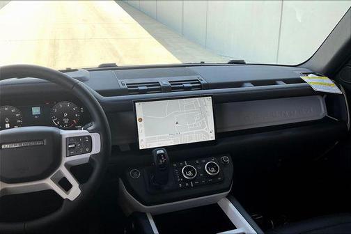 2025 Land Rover Defender 110 P300
