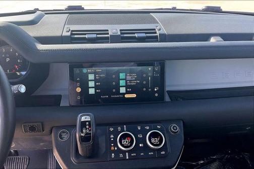 2024 Land Rover Defender 110 P400 X-Dynamic SE