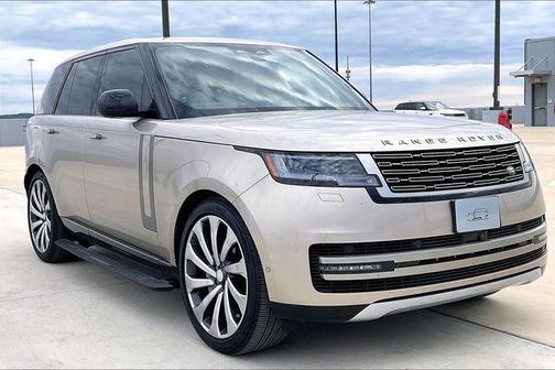 2025 Land Rover Range Rover P400 SE