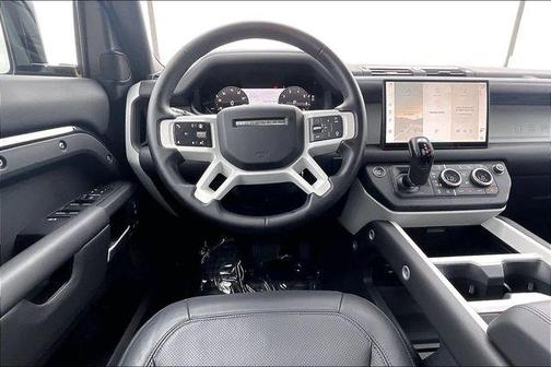 2025 Land Rover Defender 110 P400 S