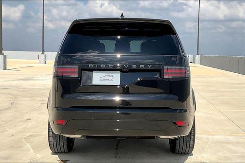 2025 Land Rover Discovery P360 Dynamic SE